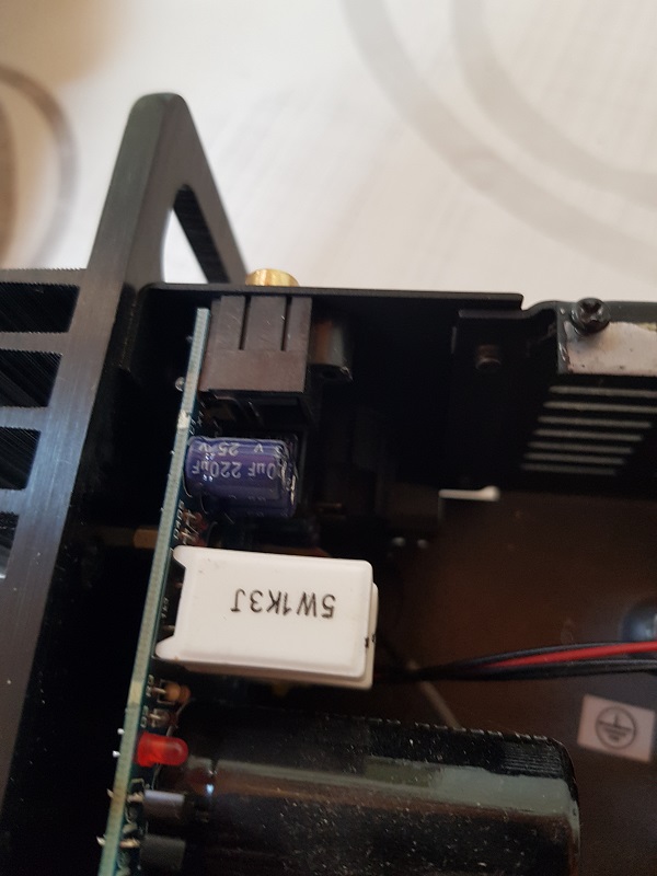 Equerre support des entrées